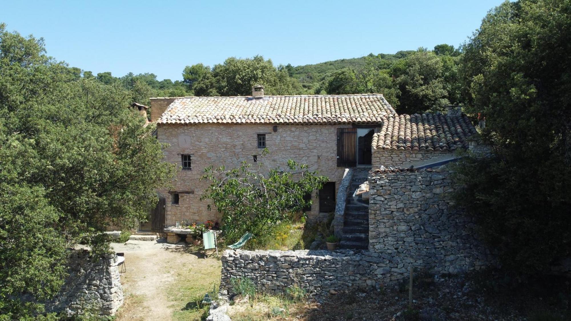 Le Jas Des Aiguiers Hotel Saint-Saturnin-d'Apt Bagian luar foto